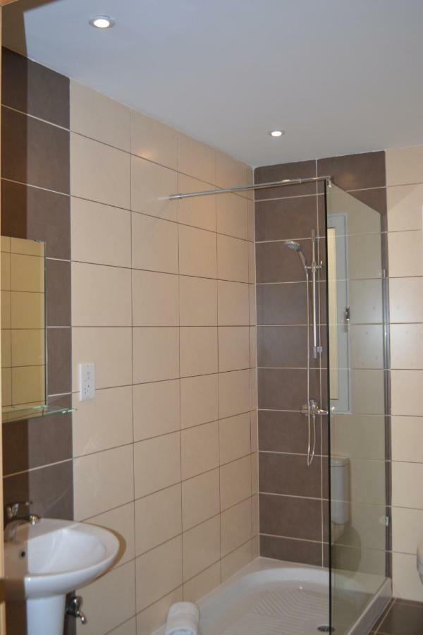 Hortensia 2 Bedroom Apartment セント・ポールズ・ベイ エクステリア 写真