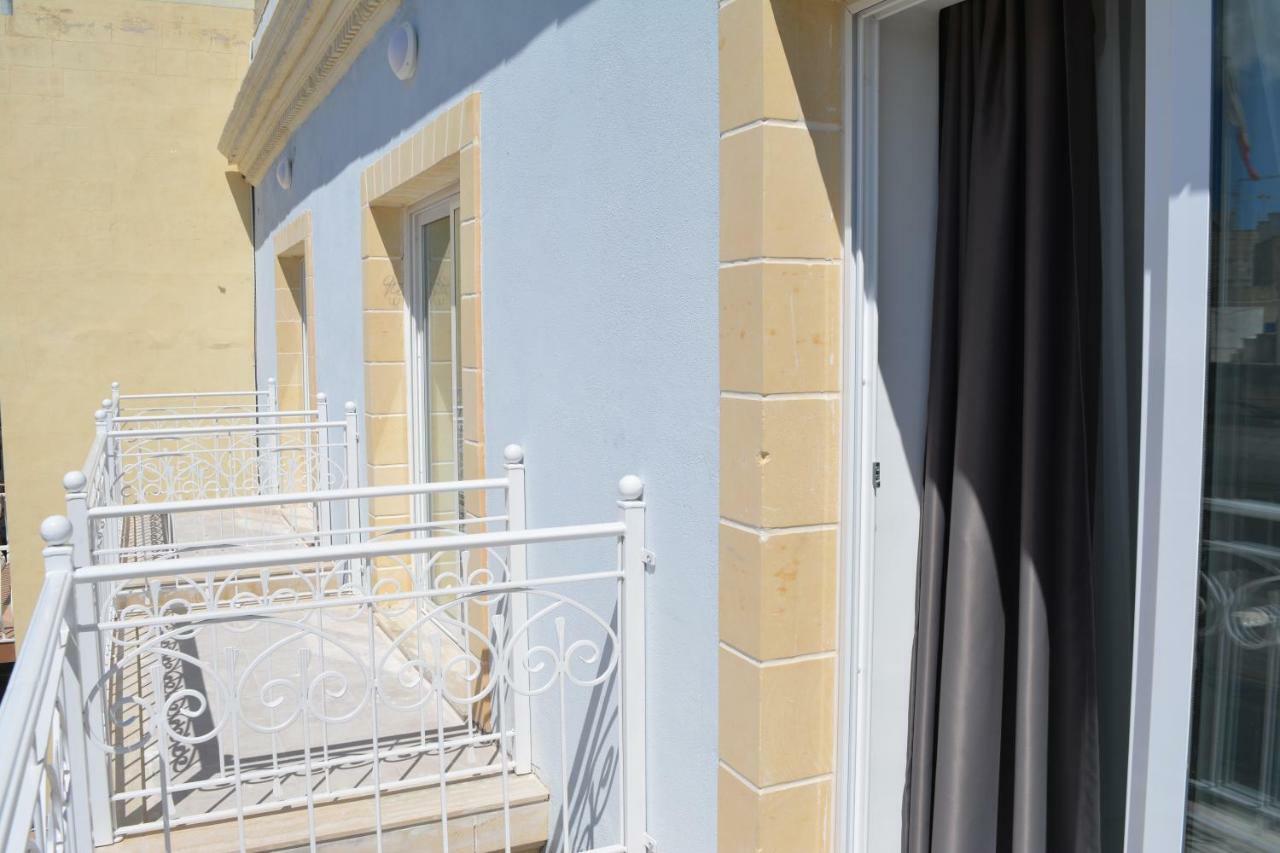 Hortensia 2 Bedroom Apartment セント・ポールズ・ベイ エクステリア 写真